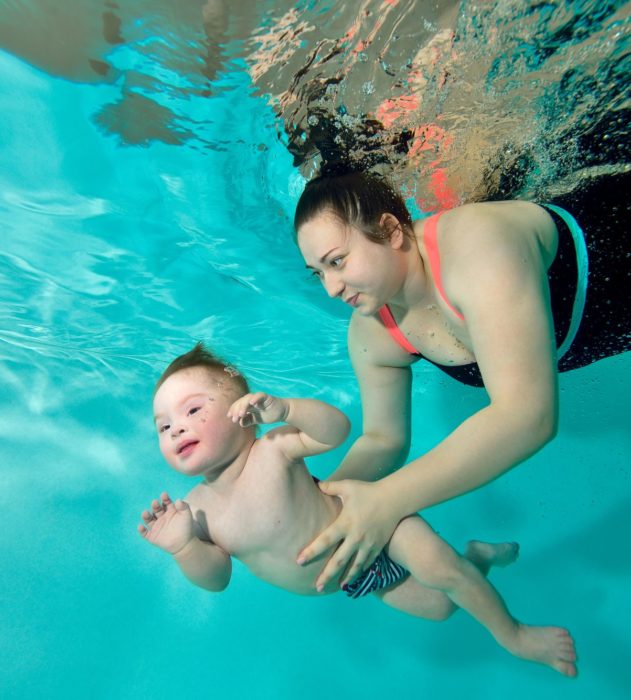 חוג שחייה לתינוקות
