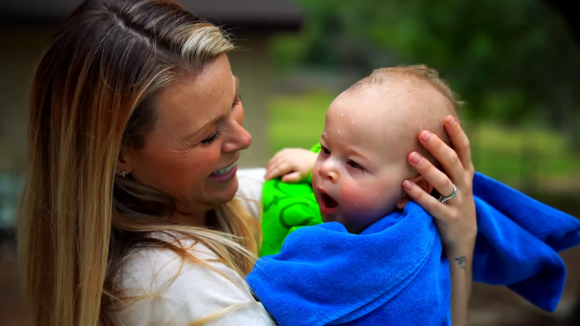 הורים וילדים מתכוננים לעתיד במים